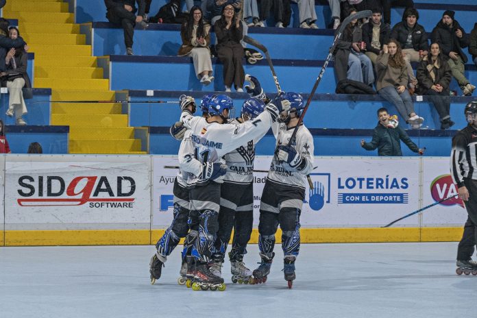 Caja Rural CPLV celebra un gol