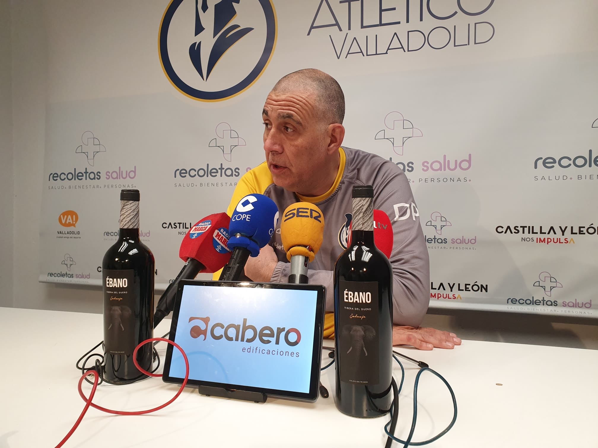 Pisonero en rueda de prensa