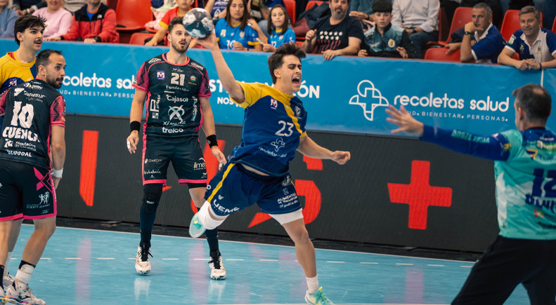 Lanzamiento de Álex Díaz