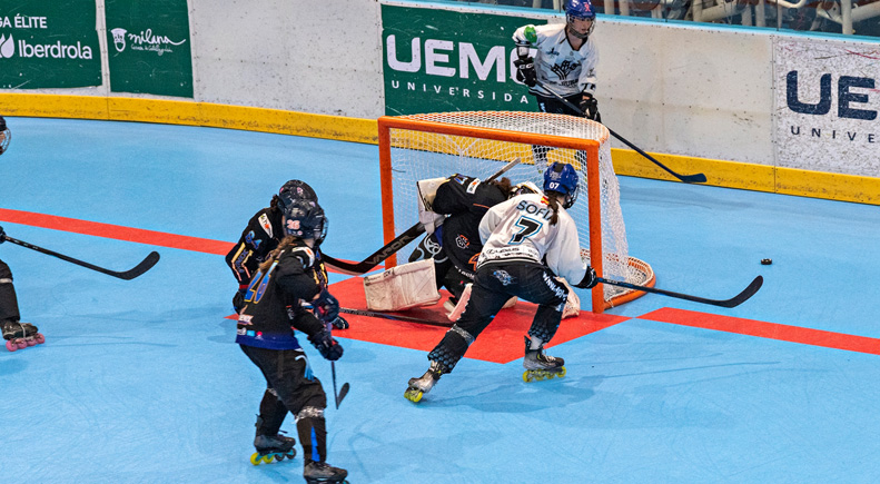 Partido de semifinales entre Panteras y Les Phénix