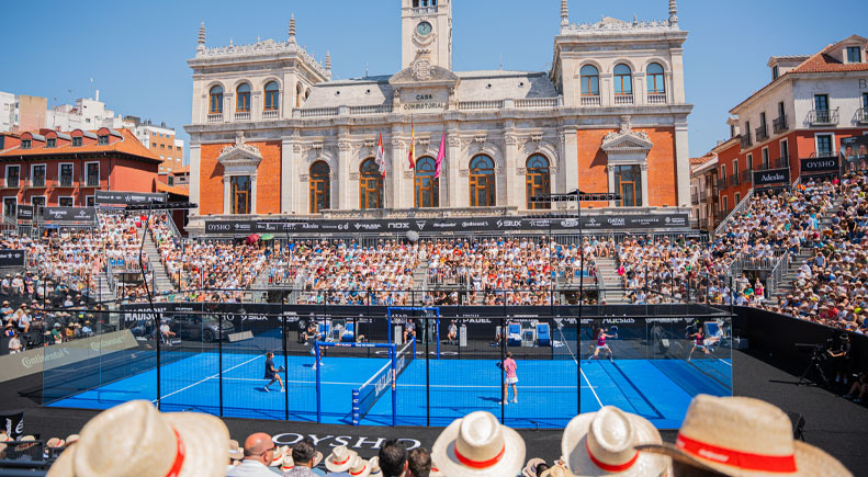 Padel en la Plaza Mayor