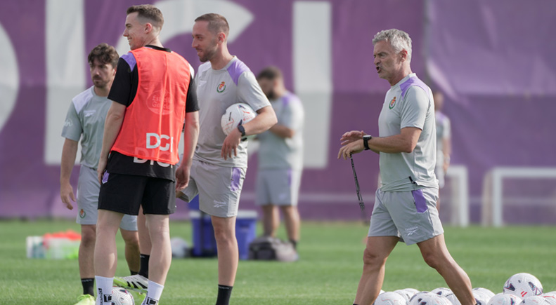 Escribá en el entrenamiento en los Anexos
