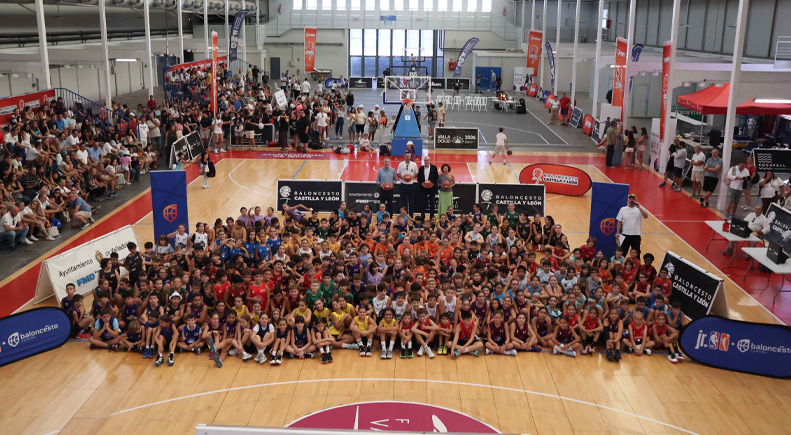 Participantes de la Jr. NBA-WNBA en Valladolid