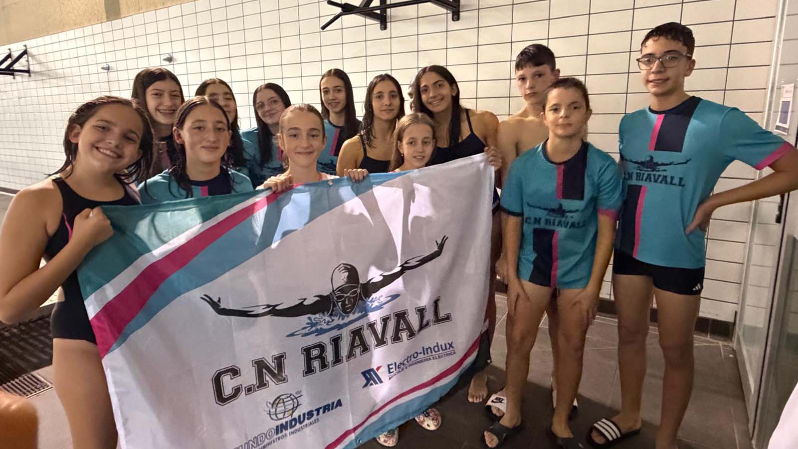Nadadores del CN Riavall