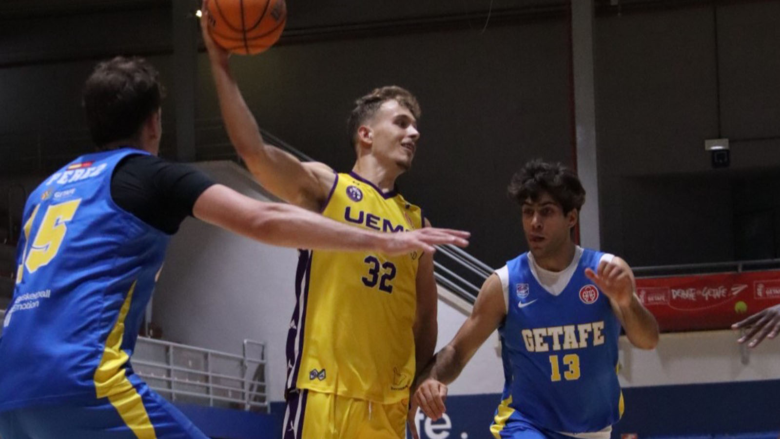 Partido del UEMC Baloncesto Valladolid ante Getafe